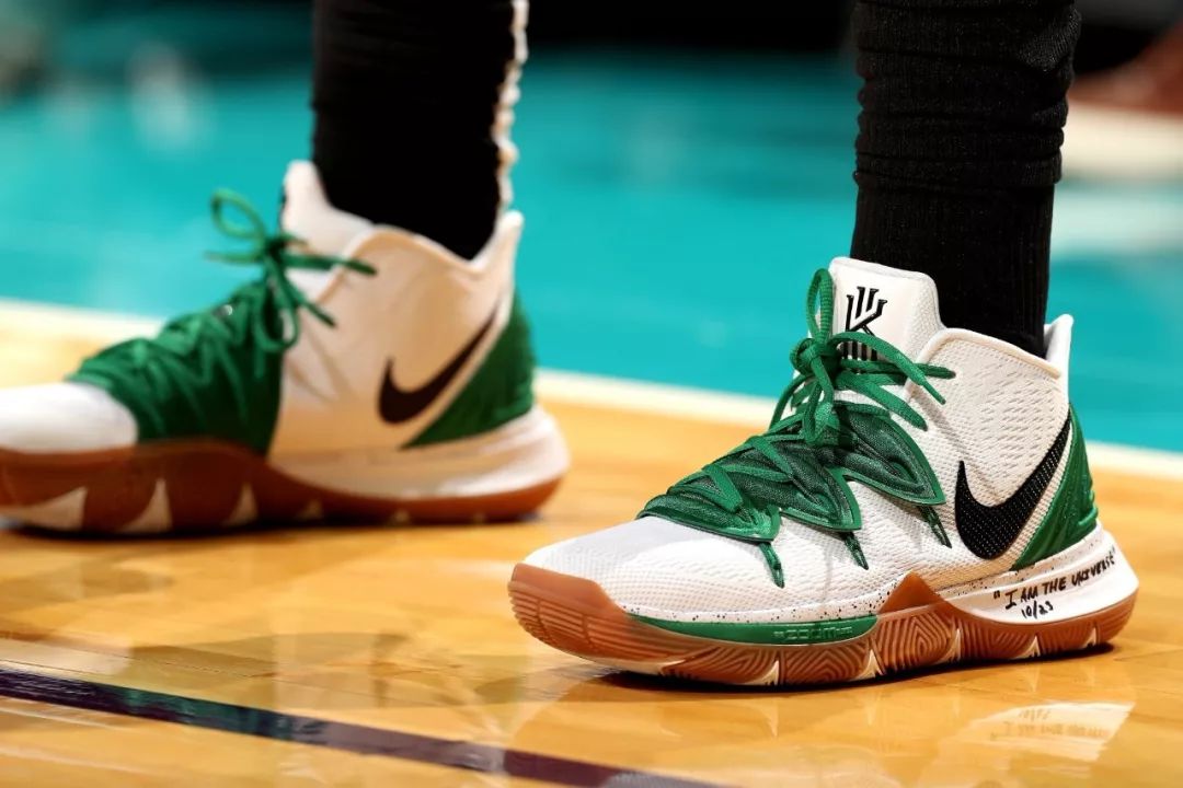 中保持高占 中保持高占